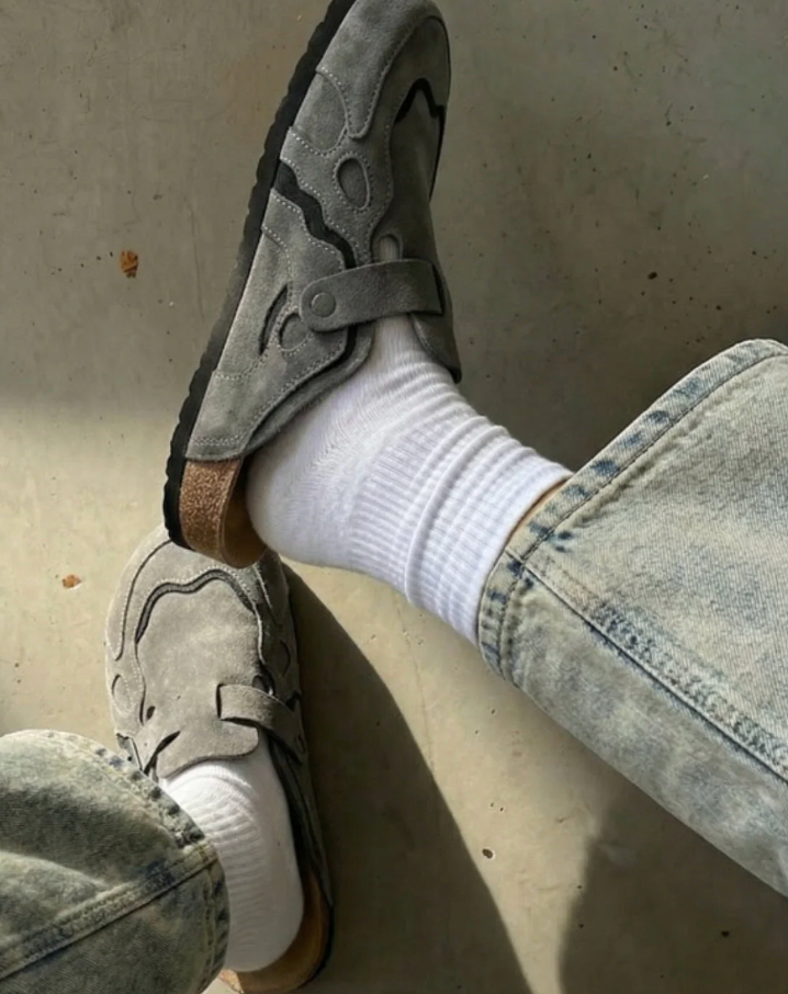 THE WAVEY CLOGS Grails Galore